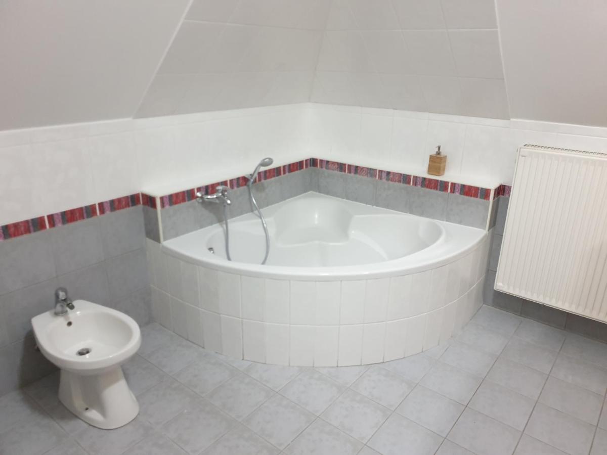 B6 Apartman Veszprém Exterior foto
